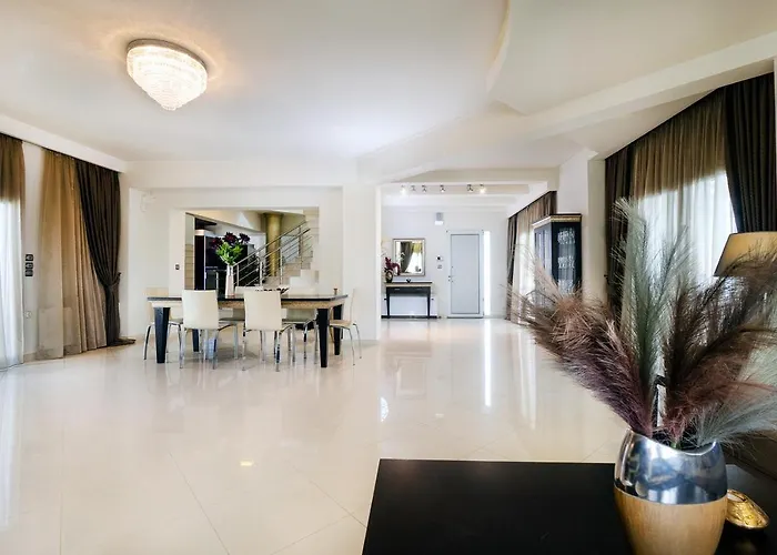 Epavlis Akrotiri Chania (Crete)