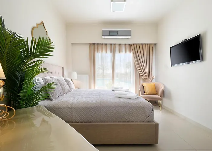 Epavlis Akrotiri Chania (Crete)