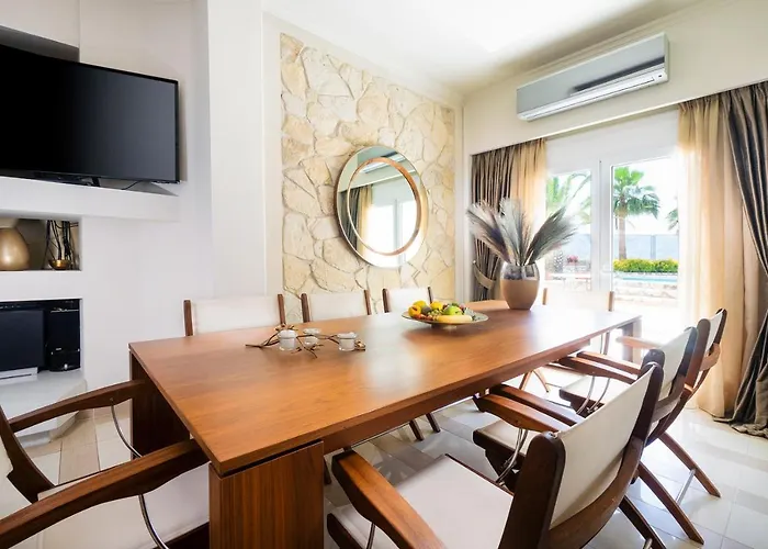 Epavlis Akrotiri Chania (Crete)