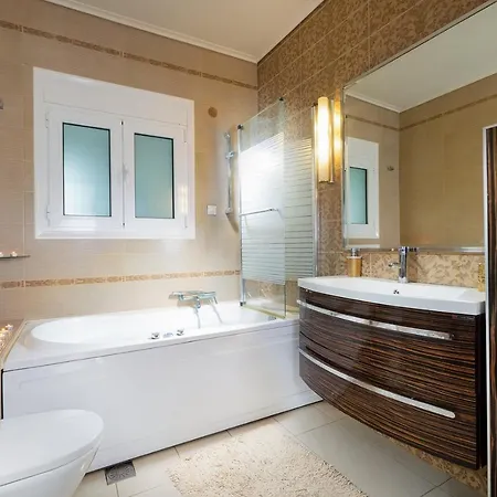 Epavlis Akrotiri Χανιά