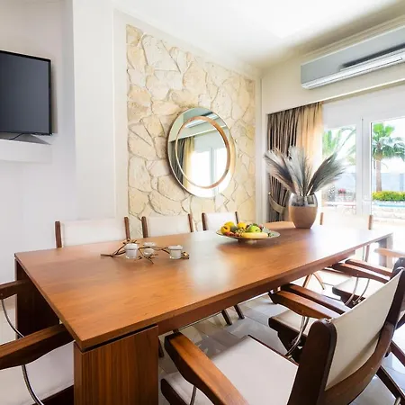 Epavlis Akrotiri Χανιά