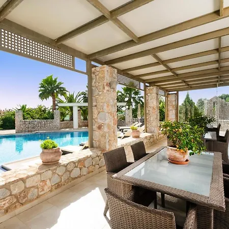 Epavlis Akrotiri * Chania (Crete)