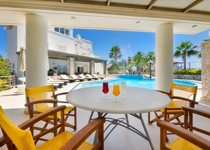 Epavlis Akrotiri ハニア